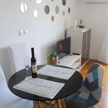 Maru Apartman Sa Predivnim Pogledom Na More *