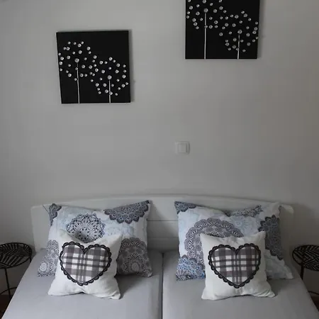 Maru Apartman Sa Predivnim Pogledom Na More
